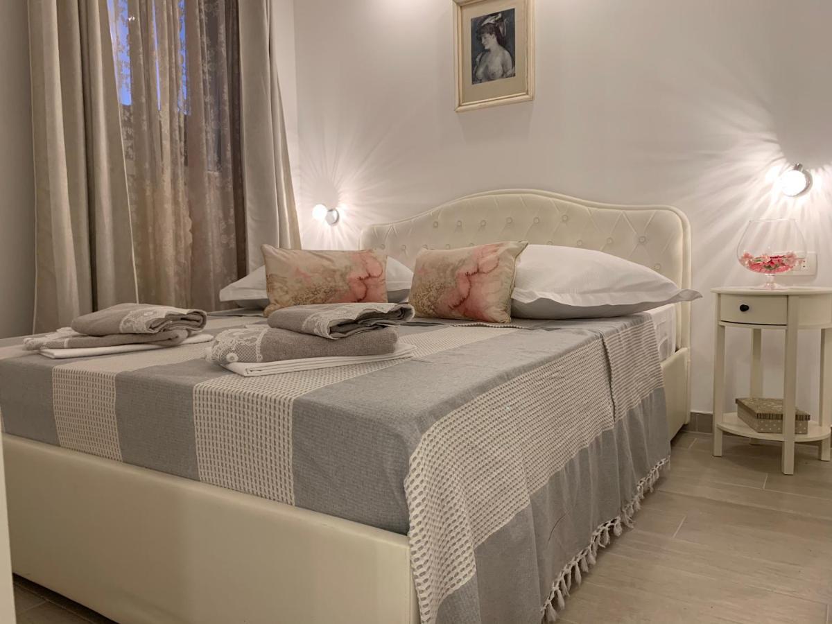 Onavi Makarska