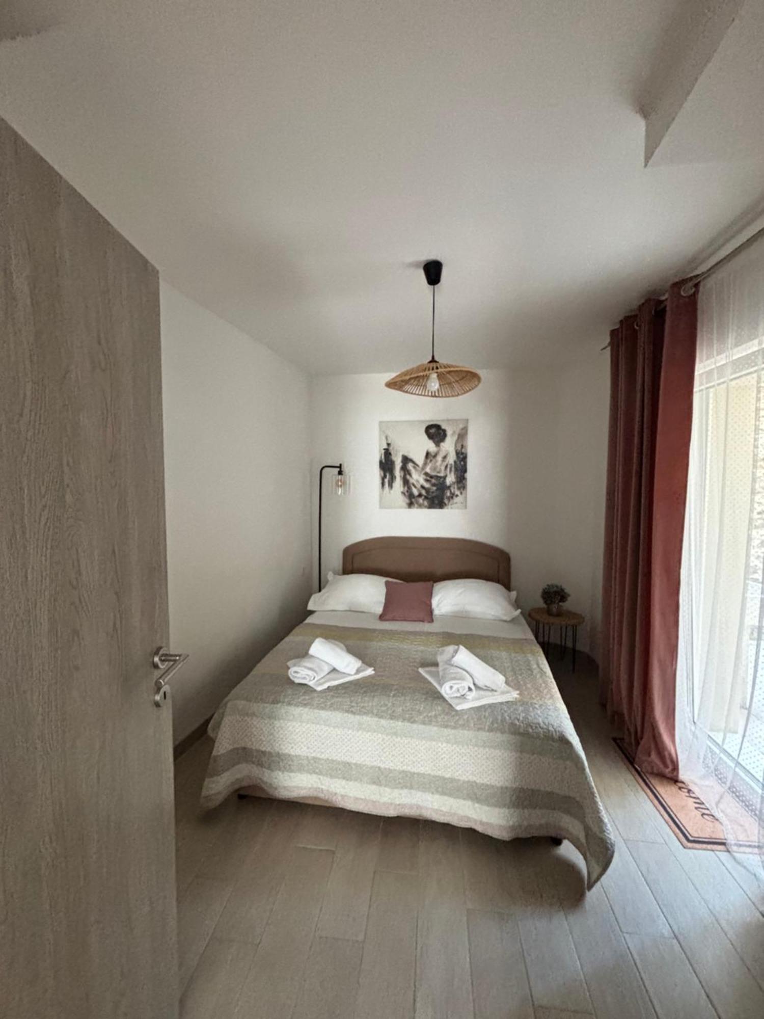 Onavi Apartment